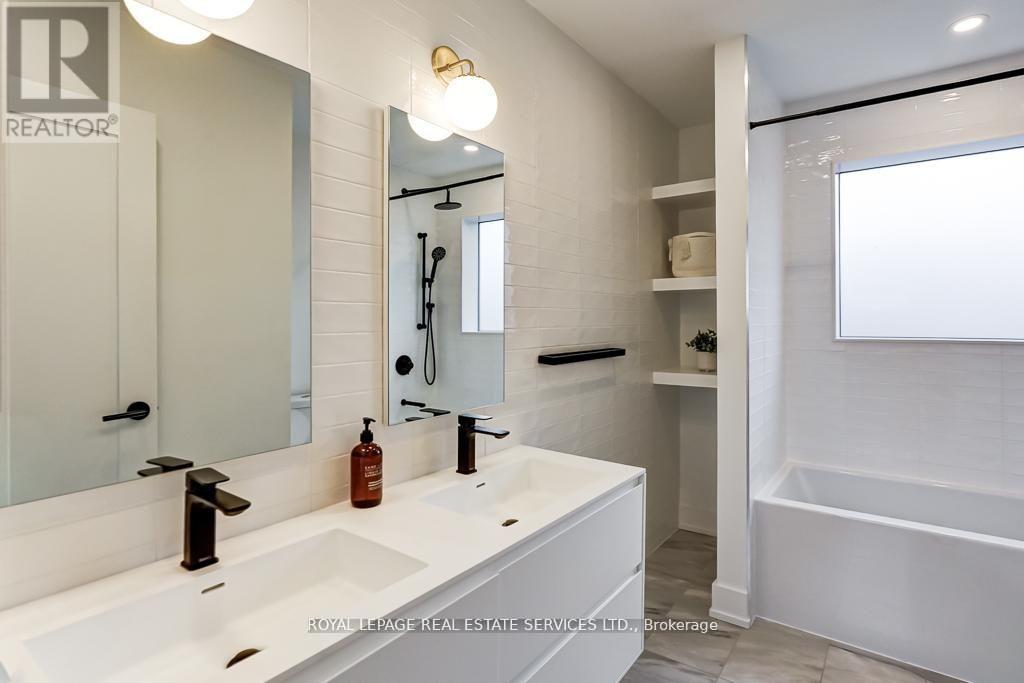 8 Birchcroft Road, Toronto, Ontario  M9A 2L2 - Photo 26 - W12779686