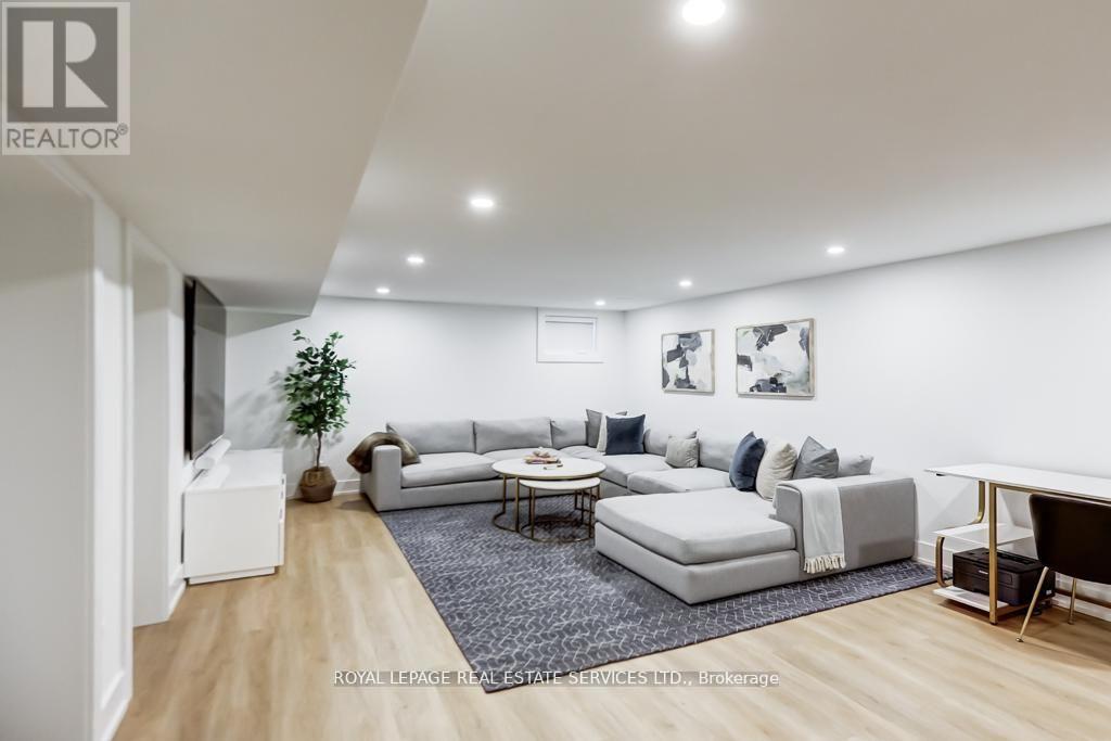 8 Birchcroft Road, Toronto, Ontario  M9A 2L2 - Photo 28 - W12779686