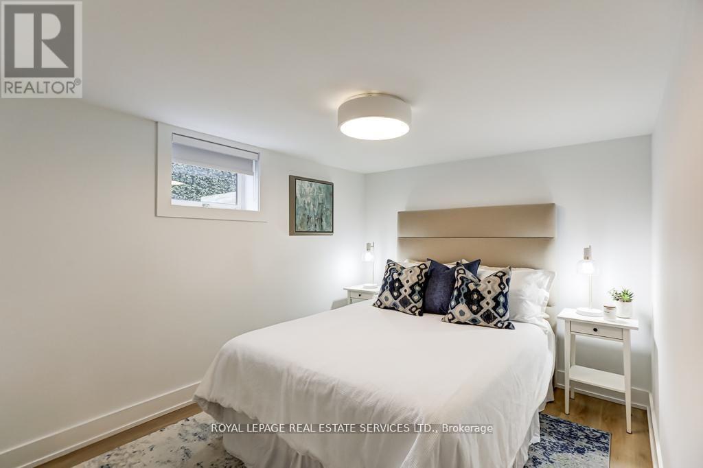 8 Birchcroft Road, Toronto, Ontario  M9A 2L2 - Photo 31 - W12779686