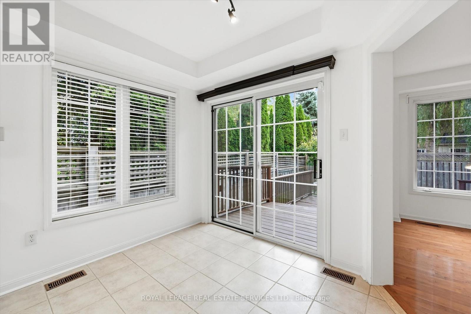 1324 Ashwood Terrace, Oakville, Ontario  L6M 4A7 - Photo 14 - W12779702