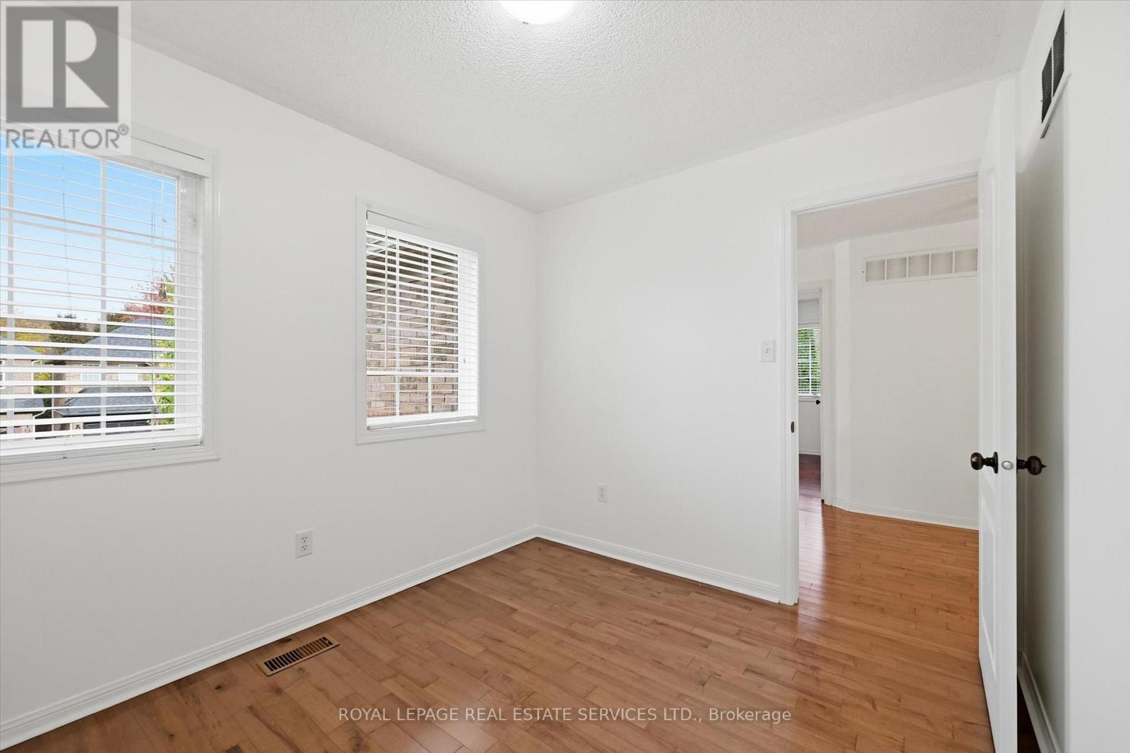 1324 Ashwood Terrace, Oakville, Ontario  L6M 4A7 - Photo 27 - W12779702