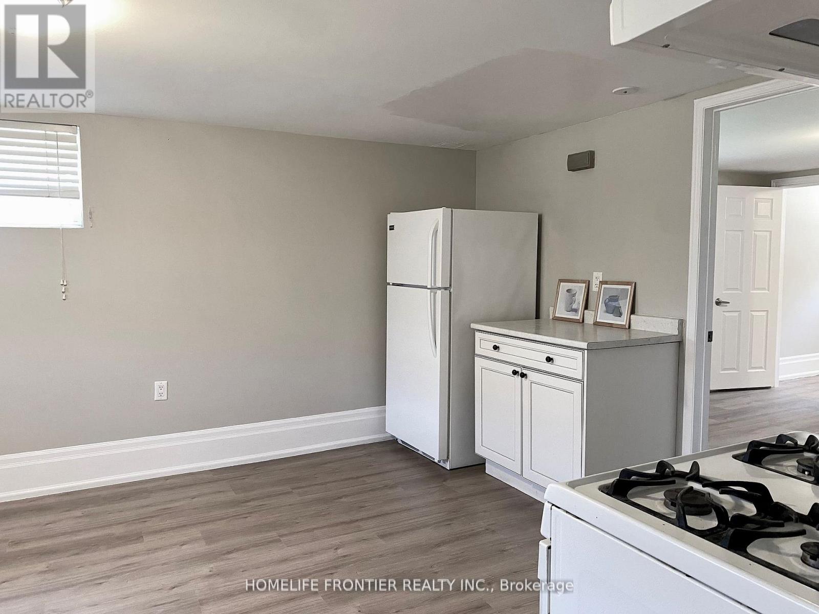 C - 63 Lockerbie Avenue, Toronto, Ontario  M9N 3A3 - Photo 12 - W12779712