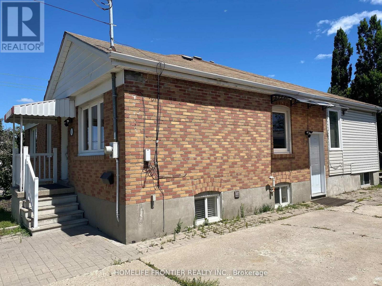 C - 63 Lockerbie Avenue, Toronto, Ontario  M9N 3A3 - Photo 3 - W12779712