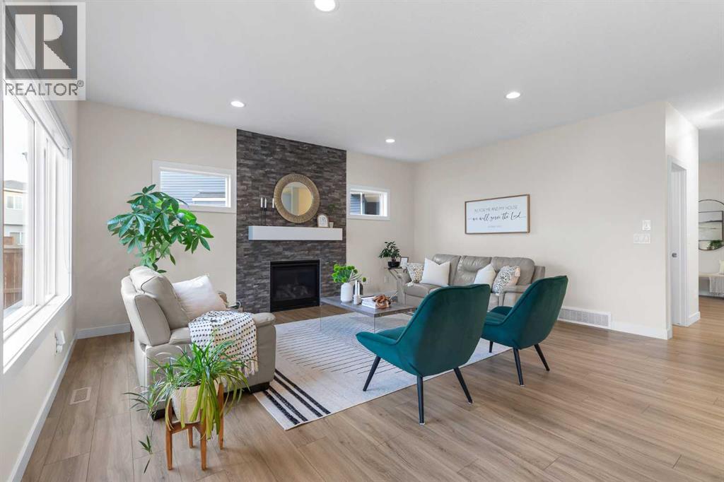 1621 Bayside Green Sw, Airdrie, Alberta  T4B 5E8 - Photo 15 - A2284313