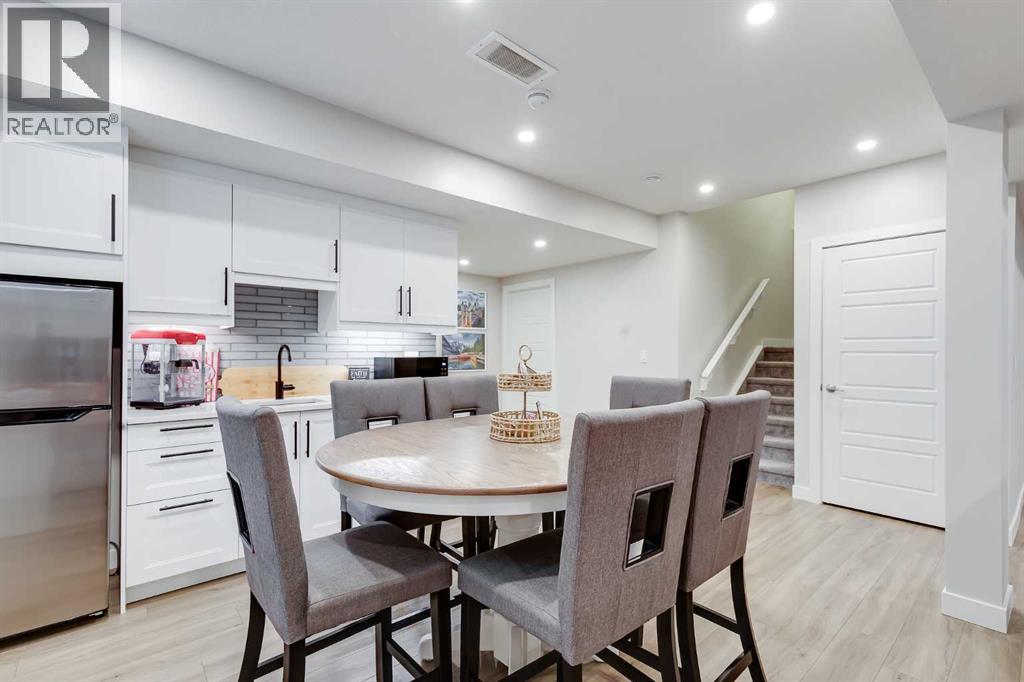 1621 Bayside Green Sw, Airdrie, Alberta  T4B 5E8 - Photo 41 - A2284313