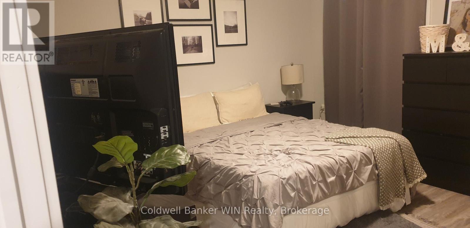 540 Wallace Avenue S, North Perth (Listowel), Ontario  N4W 0G2 - Photo 4 - X12779710