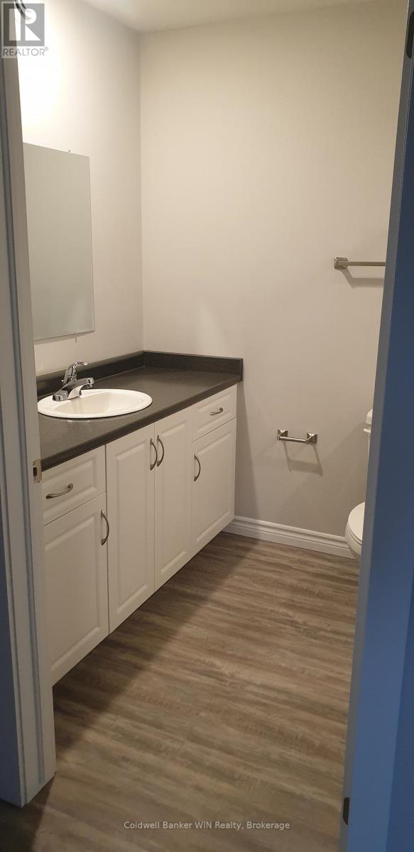 540 Wallace Avenue S, North Perth (Listowel), Ontario  N4W 0G2 - Photo 5 - X12779710