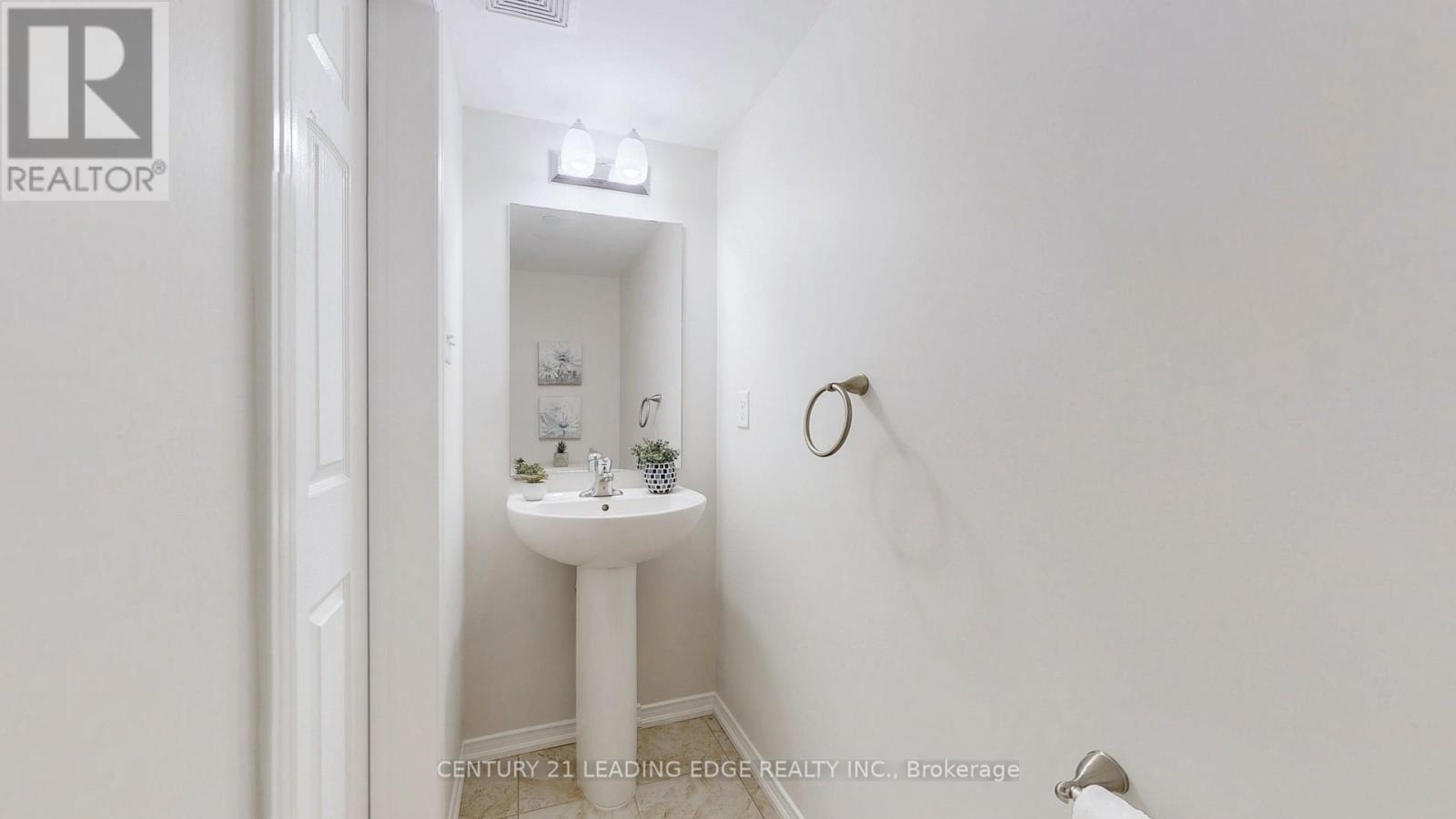 257 - 33 Foal Path, Oshawa, Ontario  L1L 0L2 - Photo 10 - E12759898