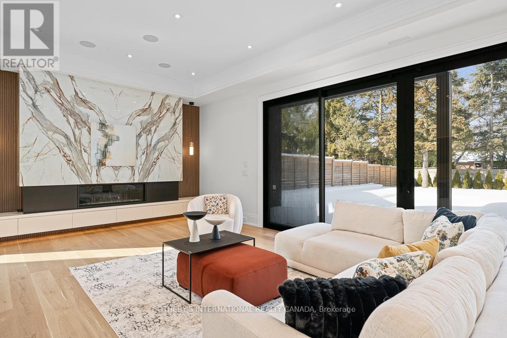 82 Donhill Crescent, Vaughan, Ontario  L0J 1C0 - Photo 9 - N12772952