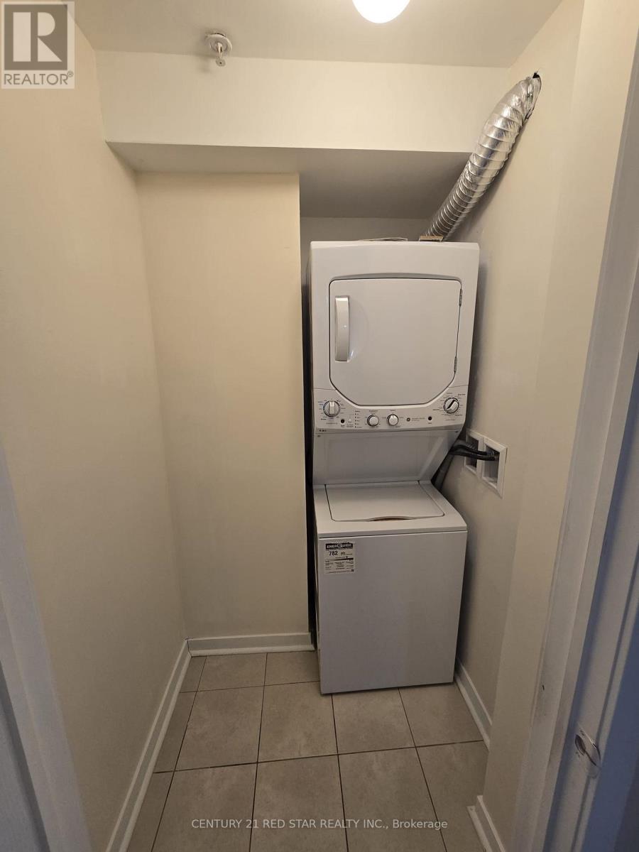 215 - 6 Dayspring Circle, Brampton, Ontario  L6P 2Z6 - Photo 18 - W12775710