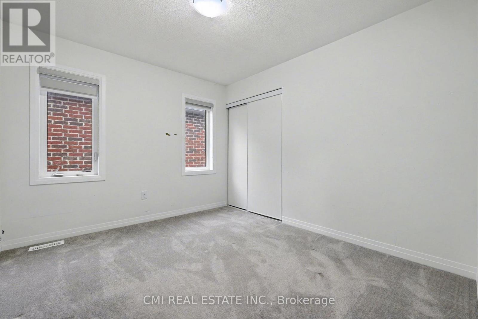 9 Prince Philip Boulevard, North Dumfries, Ontario  N0B 1E0 - Photo 27 - X12513448