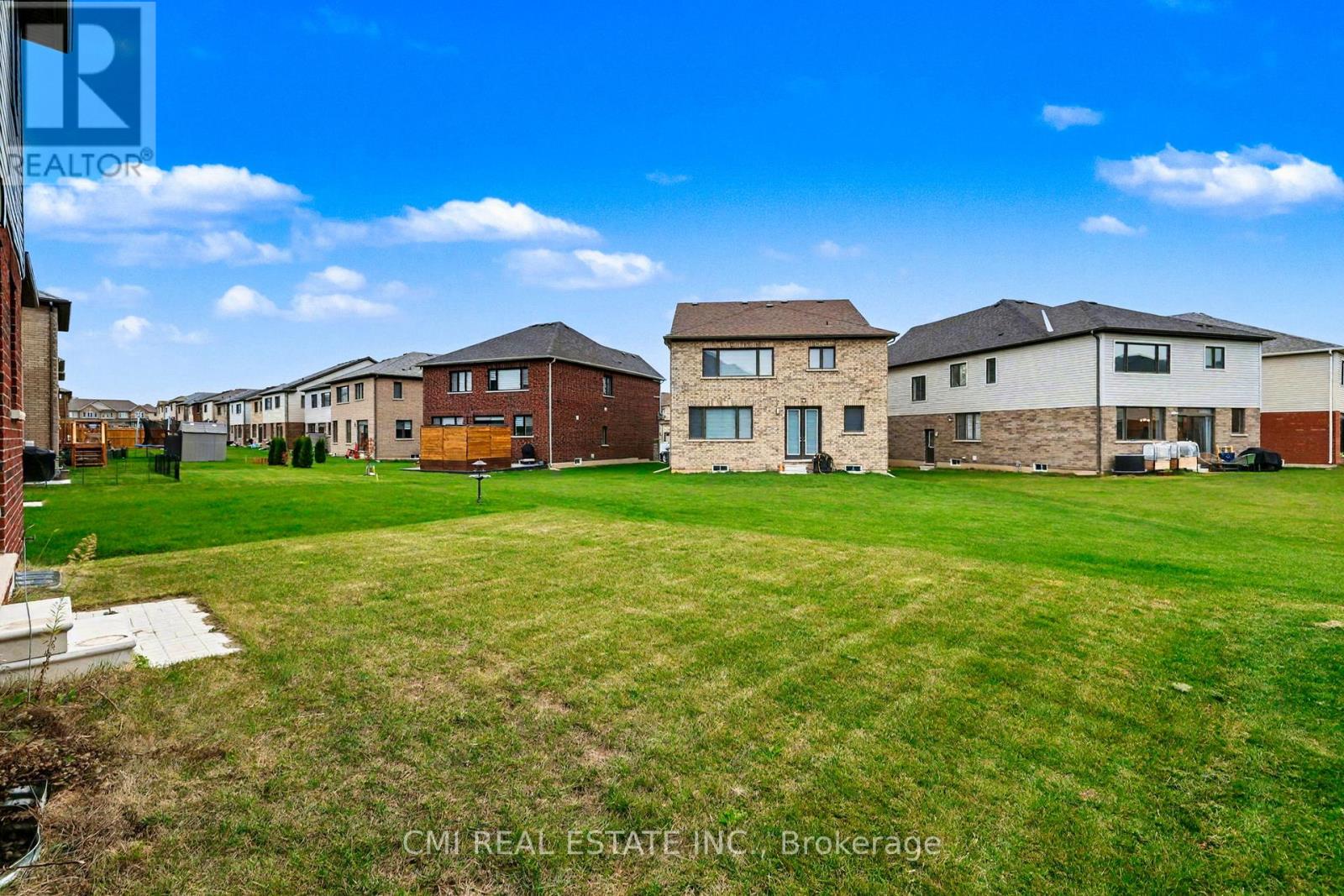 9 Prince Philip Boulevard, North Dumfries, Ontario  N0B 1E0 - Photo 40 - X12513448