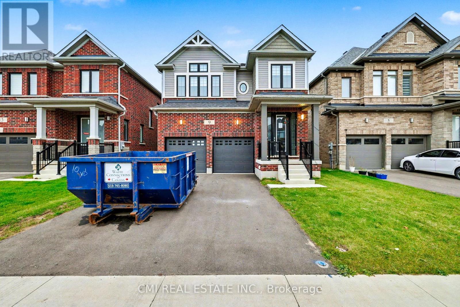 9 Prince Philip Boulevard, North Dumfries, Ontario  N0B 1E0 - Photo 41 - X12513448