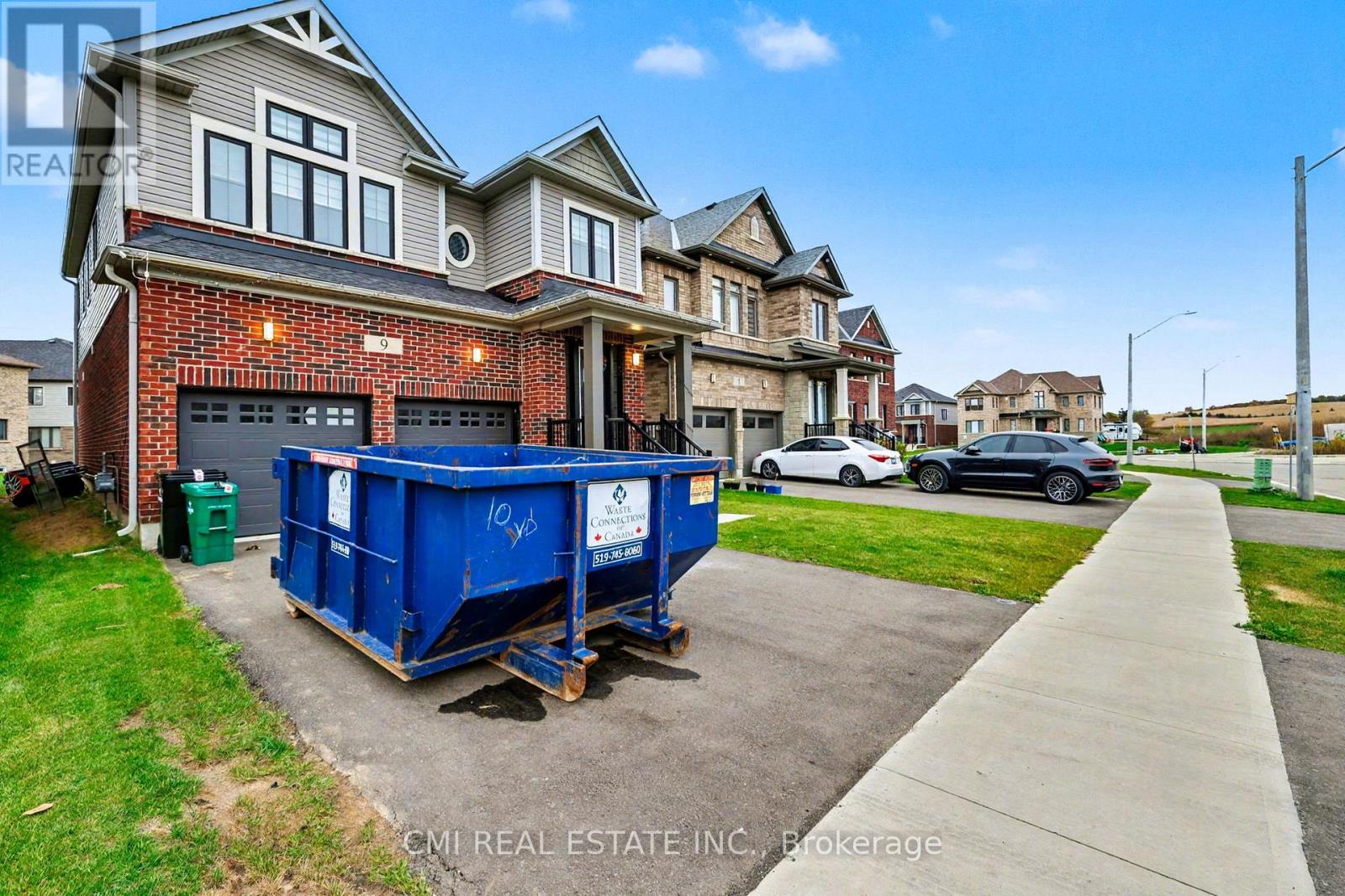 9 Prince Philip Boulevard, North Dumfries, Ontario  N0B 1E0 - Photo 42 - X12513448