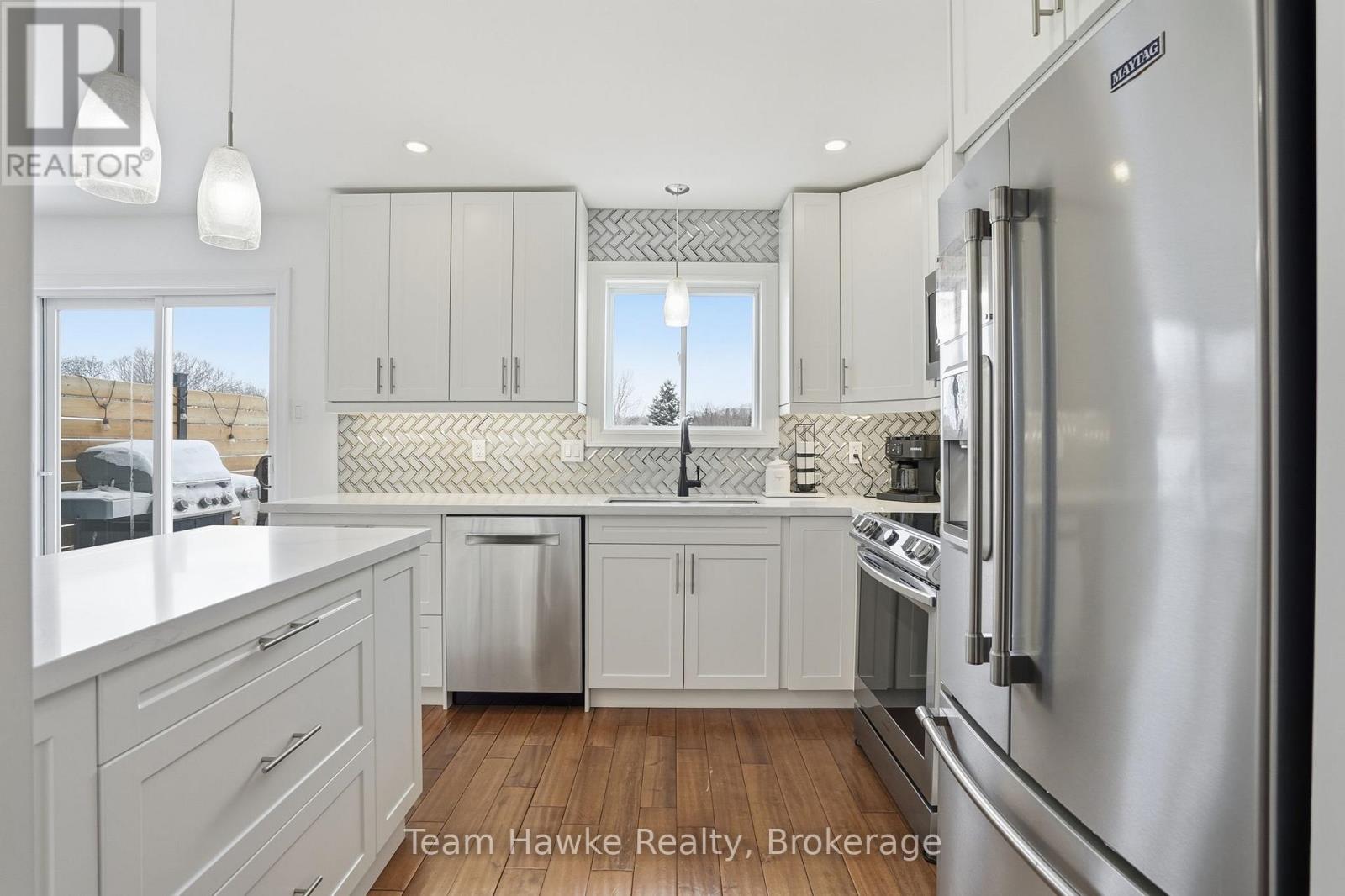 52 Mercer Crescent, Penetanguishene, Ontario  L9M 1W3 - Photo 15 - S12779790