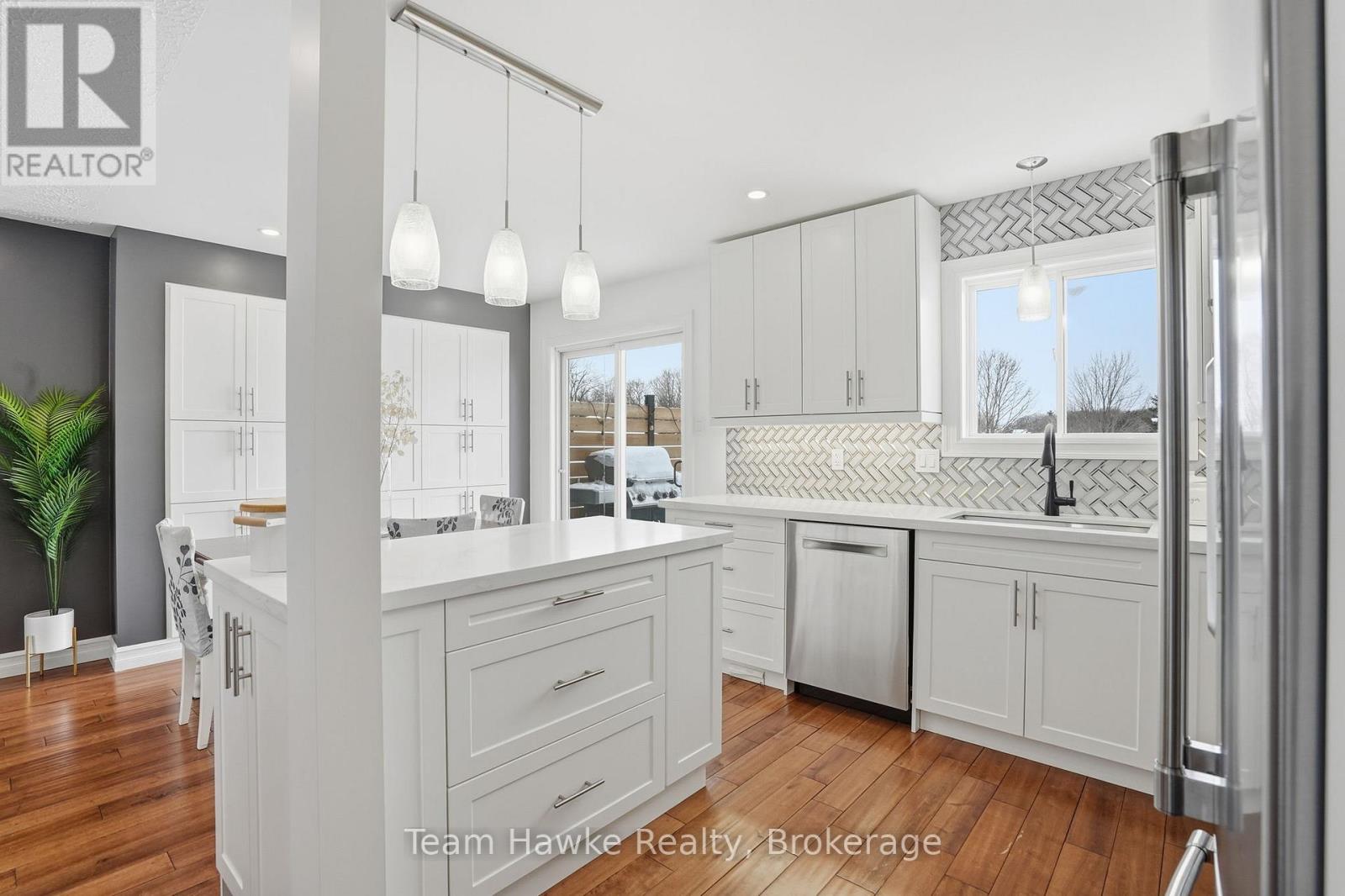 52 Mercer Crescent, Penetanguishene, Ontario  L9M 1W3 - Photo 17 - S12779790