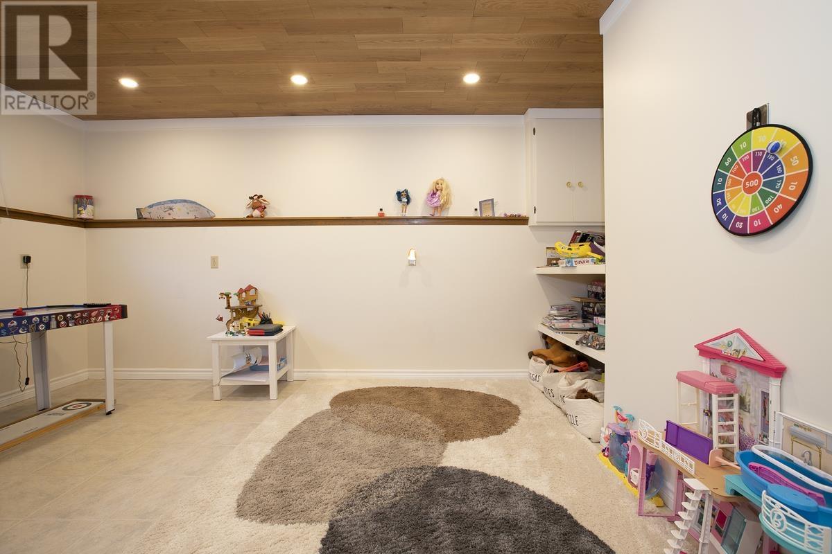 856 Pine St, Sault Ste. Marie, Ontario  P6B 3G3 - Photo 45 - SM260037