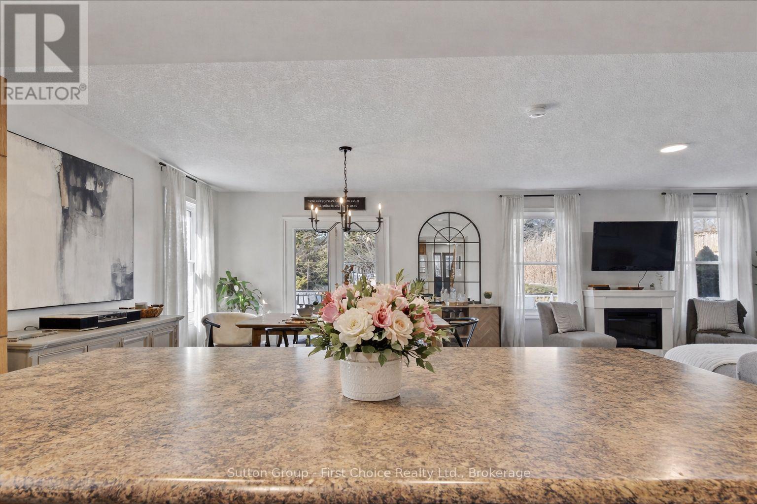 187 Southvale Road, St. Marys, Ontario  N4X 1E9 - Photo 7 - X12779924