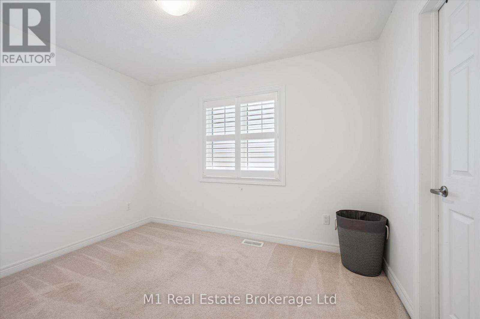 19 Findlay Way, Centre Wellington, Ontario  N1M 0A4 - Photo 17 - X12779938