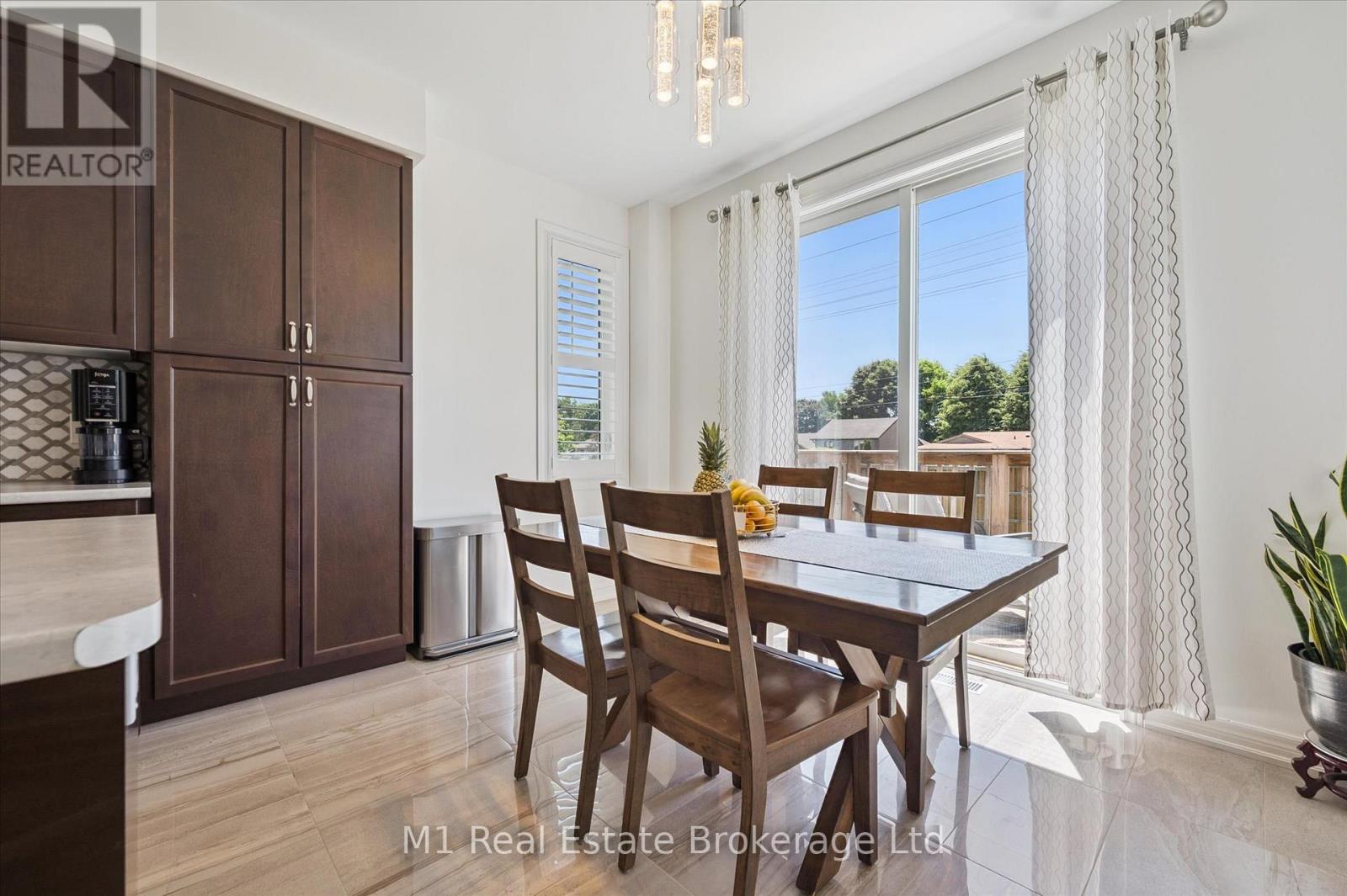 19 Findlay Way, Centre Wellington, Ontario  N1M 0A4 - Photo 8 - X12779938