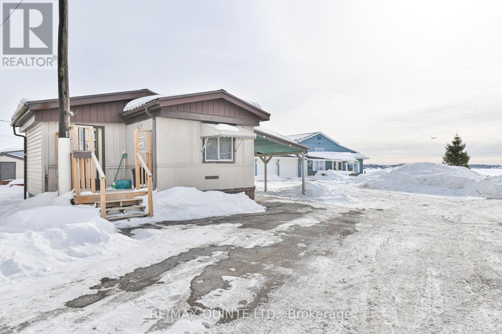 56 - 311 Dundas Street, Quinte West, Ontario  K8V 3E5 - Photo 2 - X12779780