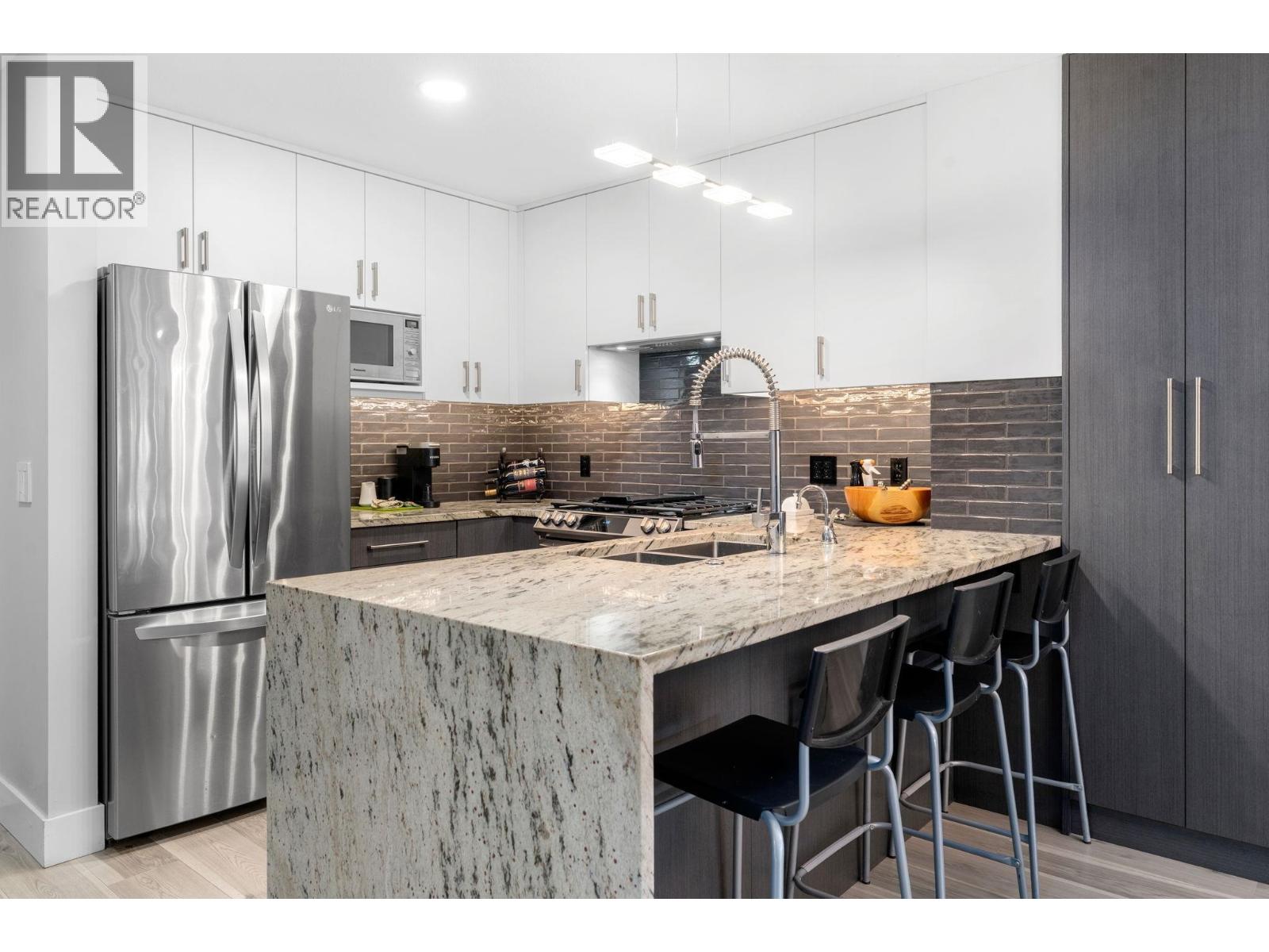 109 400 Klahanie Drive, Port Moody, British Columbia  V3H 5K9 - Photo 6 - R3088392