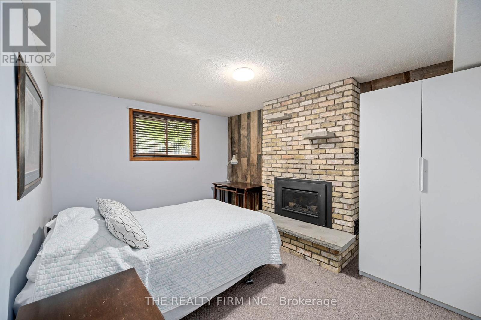 Photo 14 of 34 for 60 Brunswick Avenue