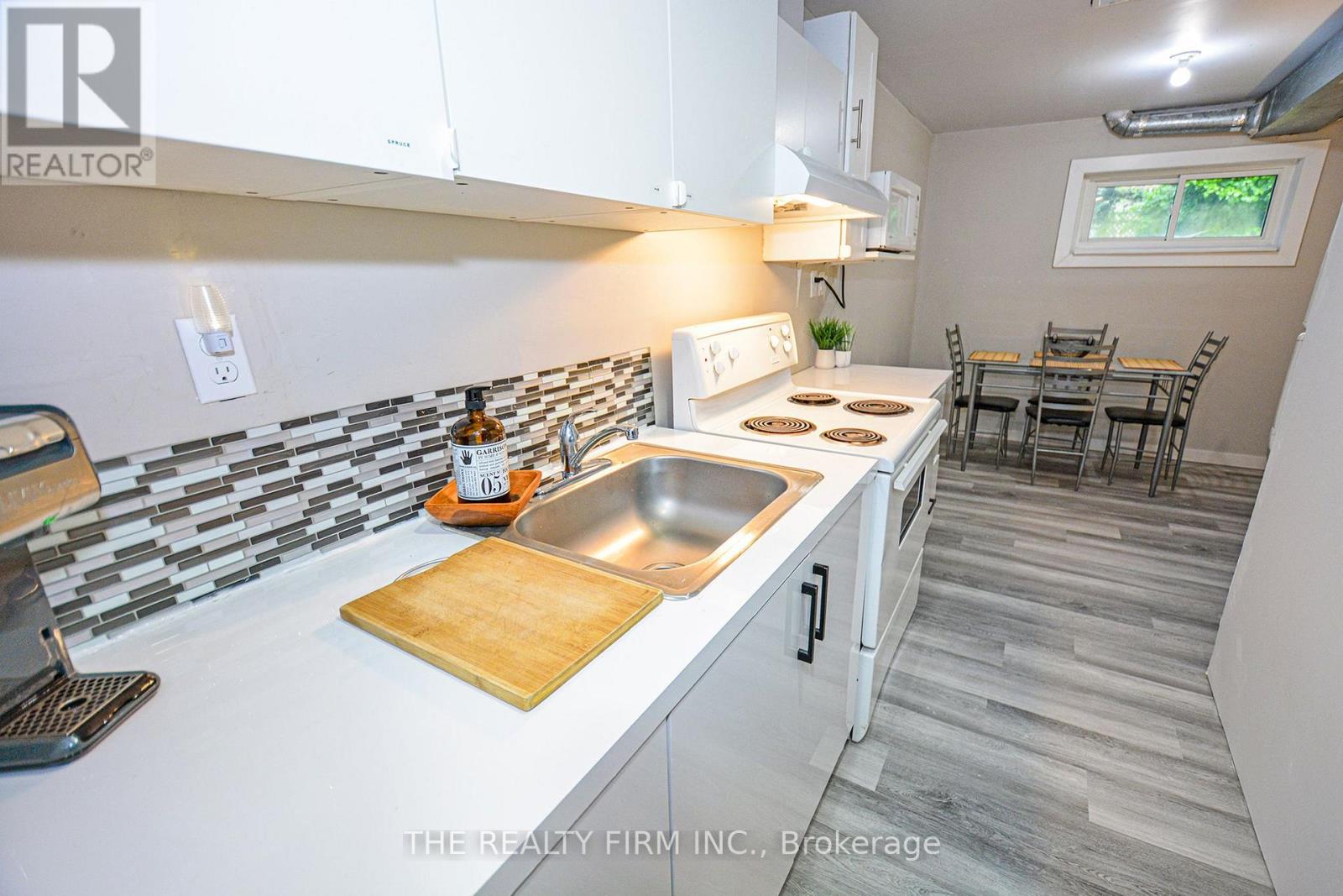 Photo 18 of 34 for 60 Brunswick Avenue