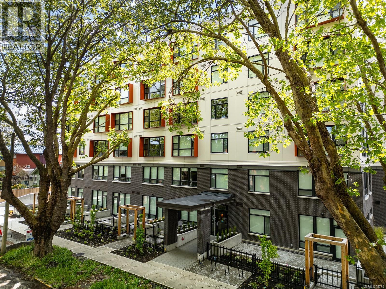 210 629 Speed Ave, Victoria, British Columbia