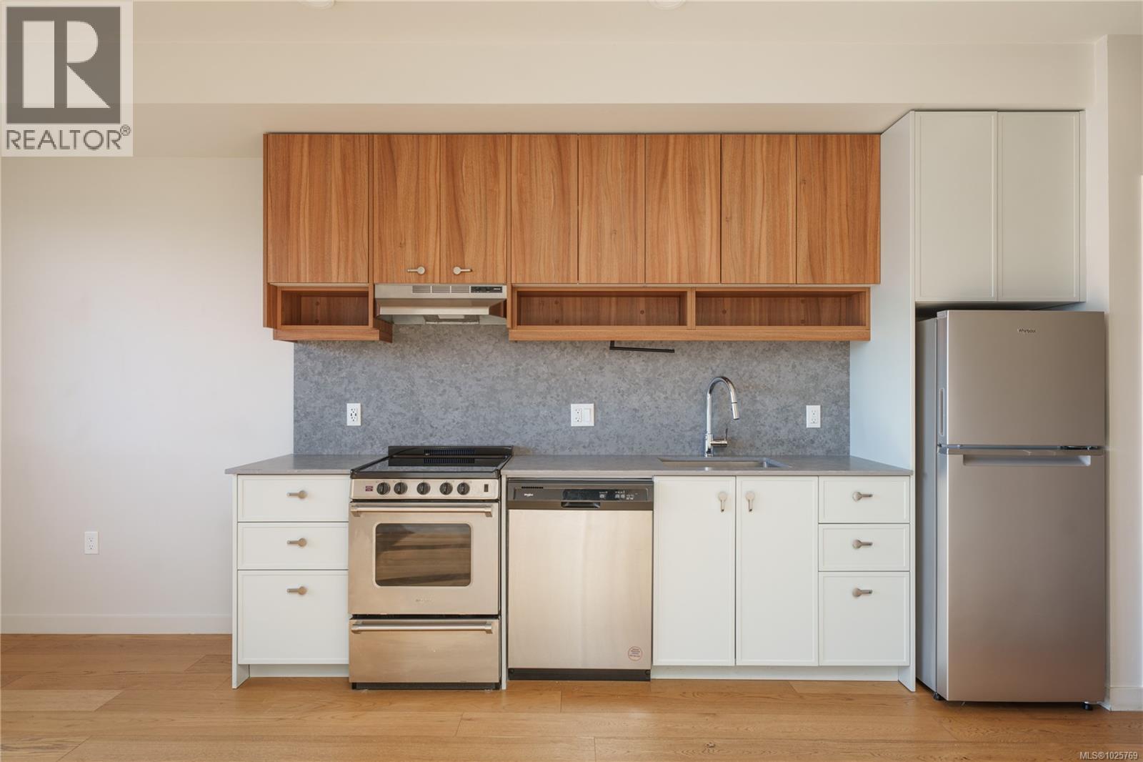 210 629 Speed Ave, Victoria, British Columbia  V8Z 1A5 - Photo 5 - 1025769