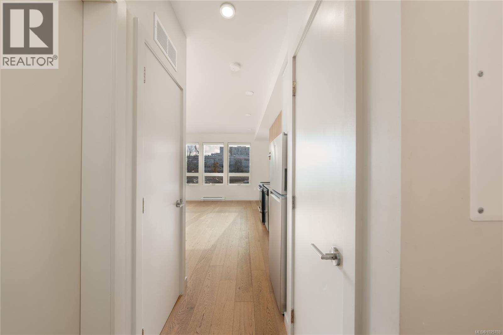 210 629 Speed Ave, Victoria, British Columbia  V8Z 1A5 - Photo 8 - 1025769