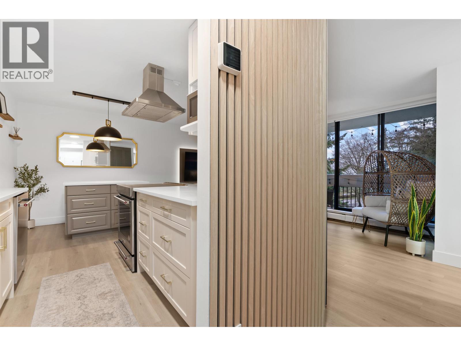 405 4105 Imperial Street, Burnaby, British Columbia  V5J 1A6 - Photo 3 - R3088524