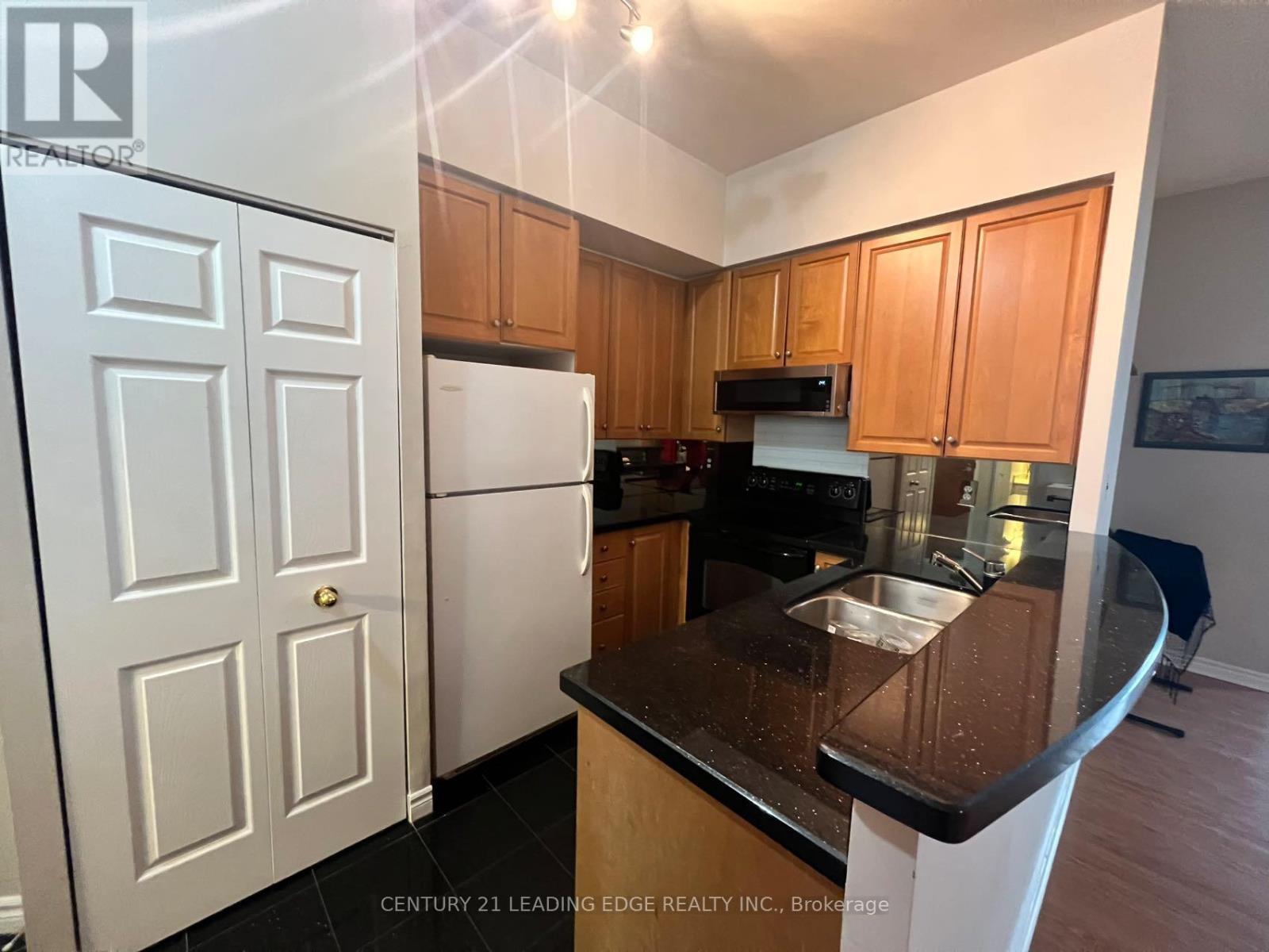 2505 Master Br - 7 Lorraine Drive, Toronto, Ontario  M2N 7H2 - Photo 2 - C12779822