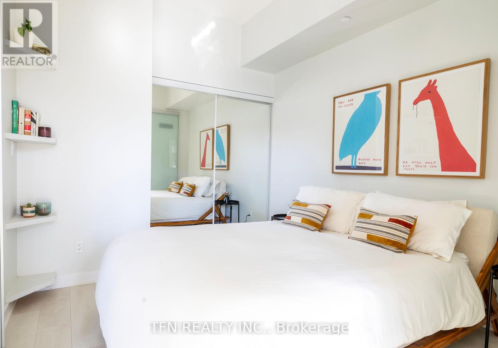 726 - 50 Bruyeres Mews, Toronto, Ontario  M5V 0H8 - Photo 6 - C12779830