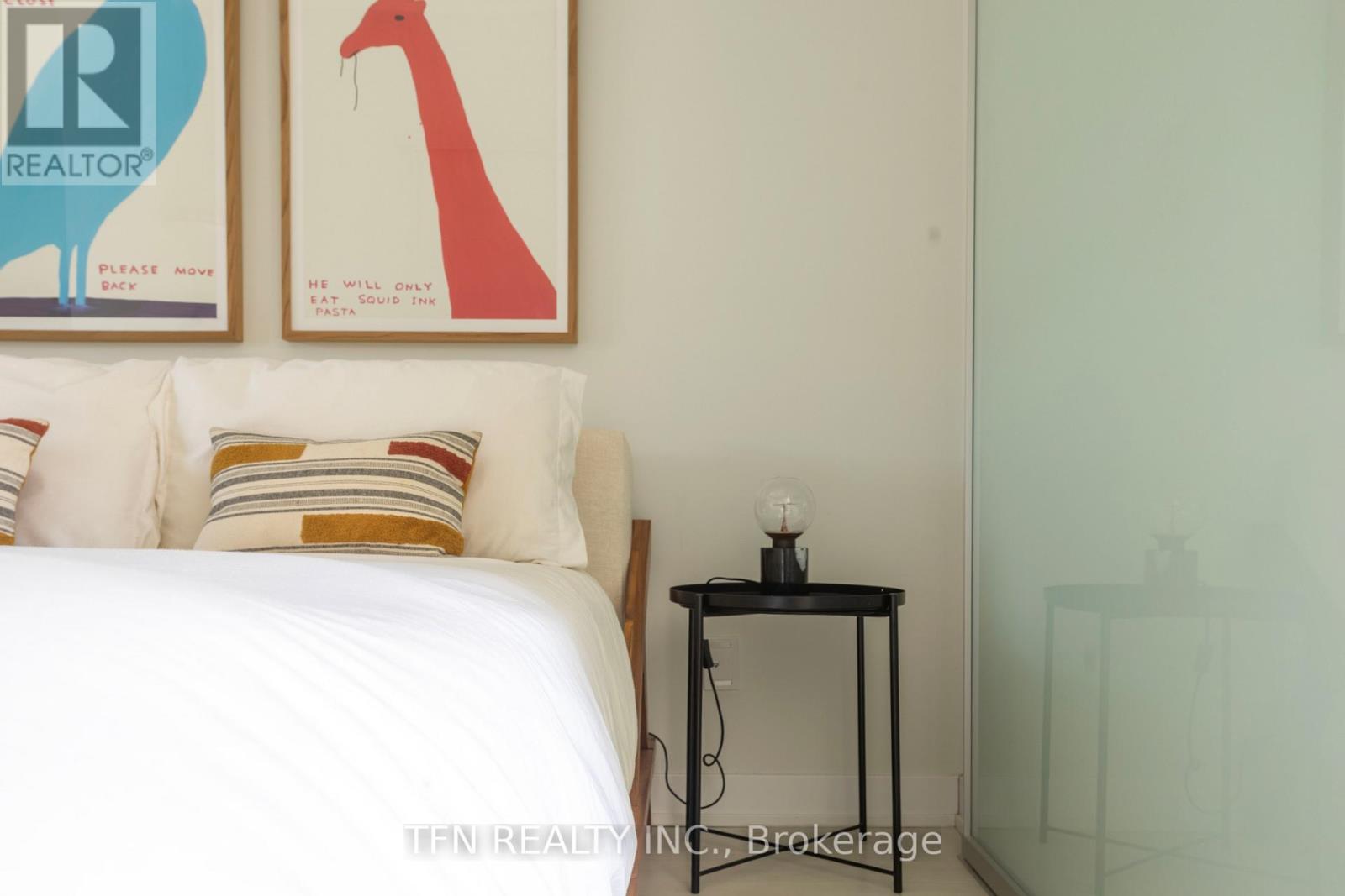 726 - 50 Bruyeres Mews, Toronto, Ontario  M5V 0H8 - Photo 7 - C12779830