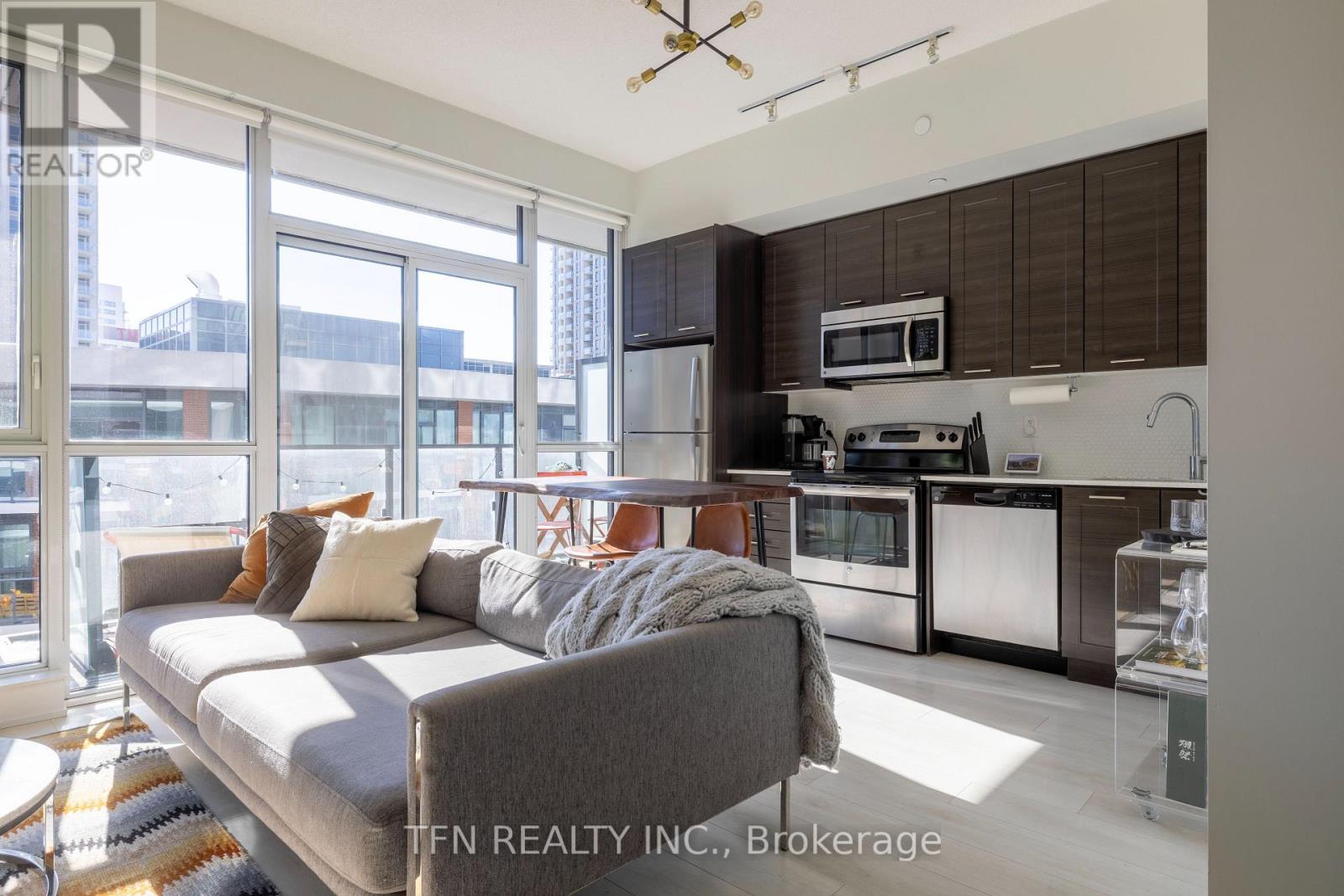 726 - 50 Bruyeres Mews, Toronto, Ontario  M5V 0H8 - Photo 8 - C12779830