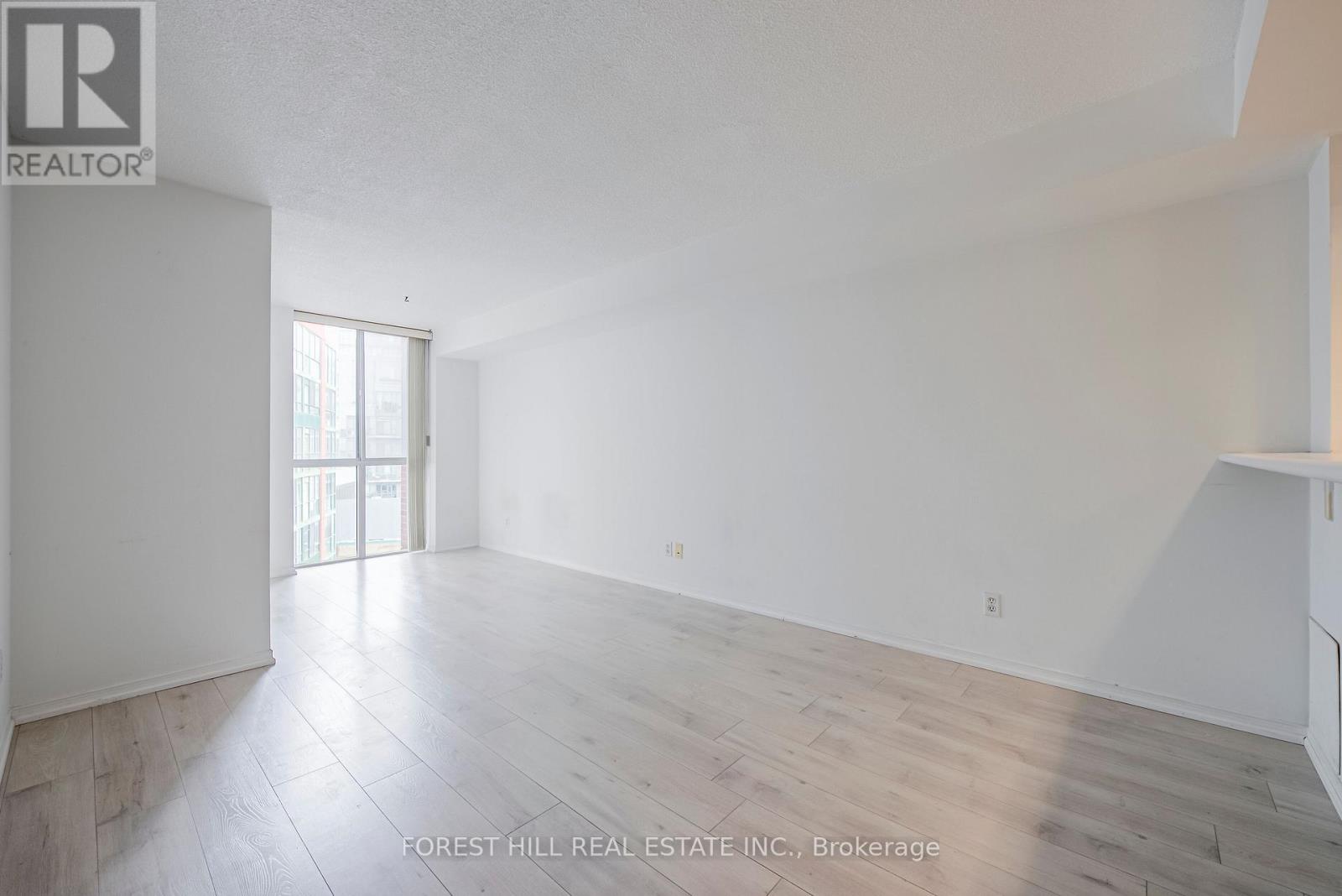 1002 - 801 King Street W, Toronto, Ontario  M5V 3C9 - Photo 10 - C12779848