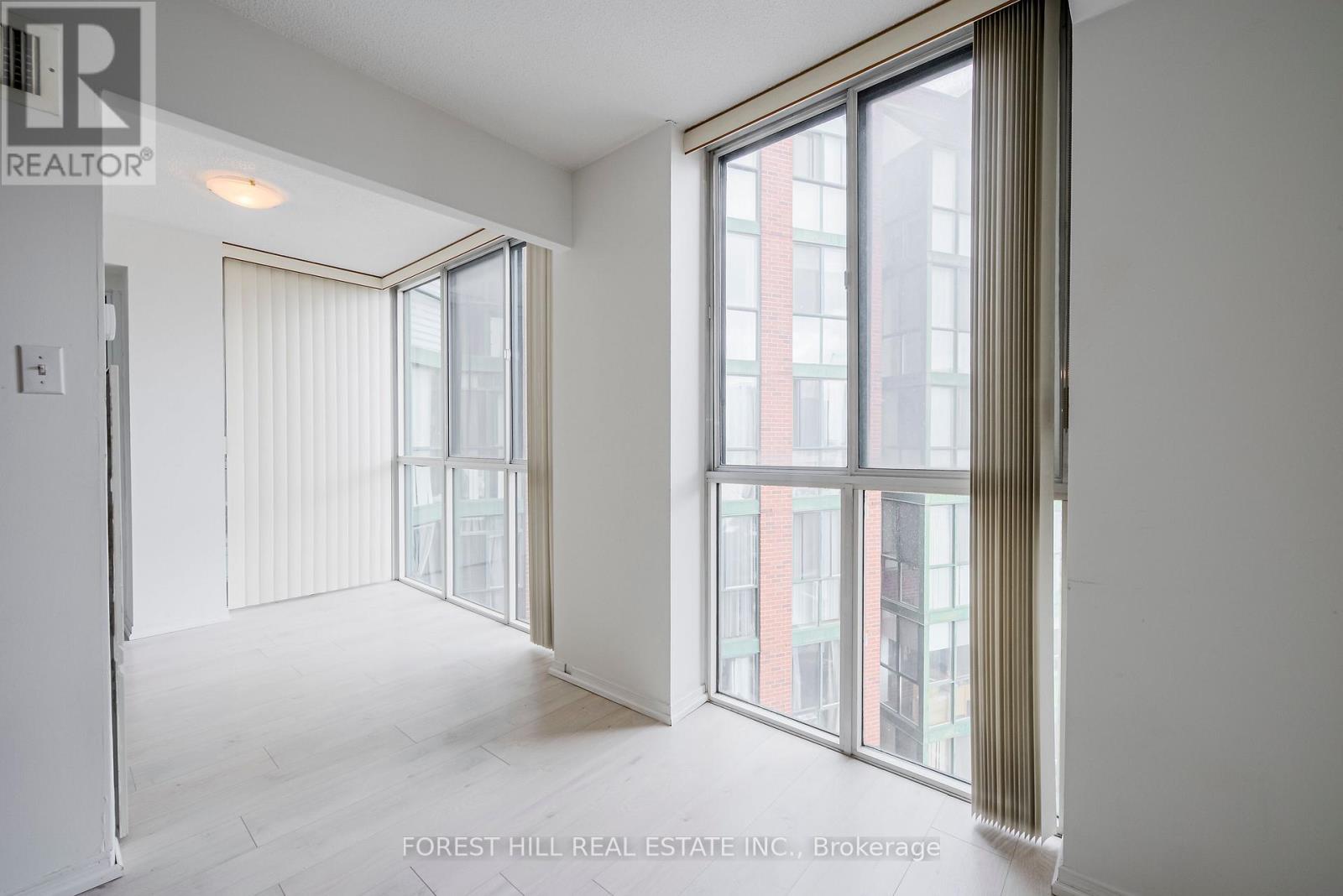 1002 - 801 King Street W, Toronto, Ontario  M5V 3C9 - Photo 15 - C12779848