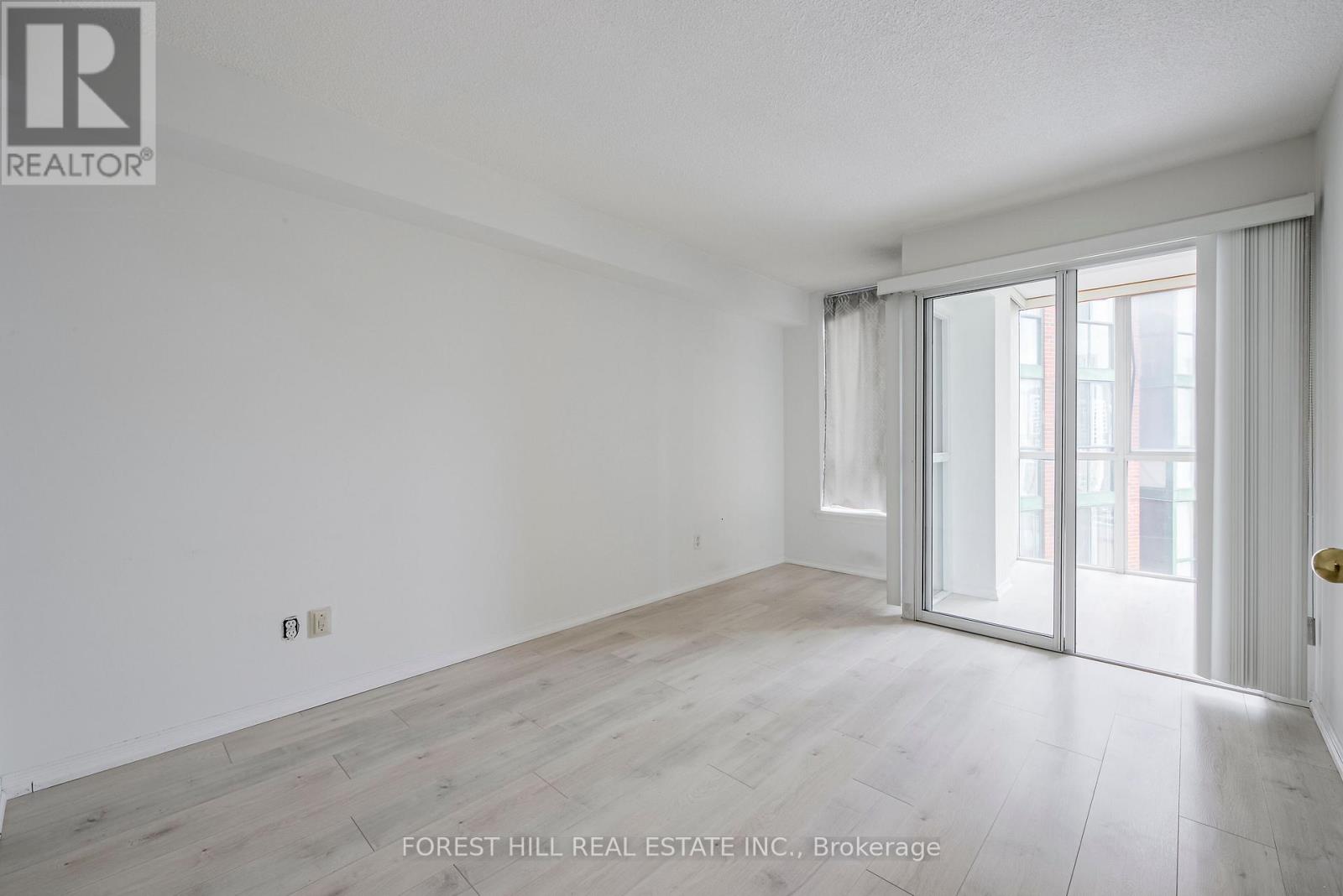 1002 - 801 King Street W, Toronto, Ontario  M5V 3C9 - Photo 18 - C12779848