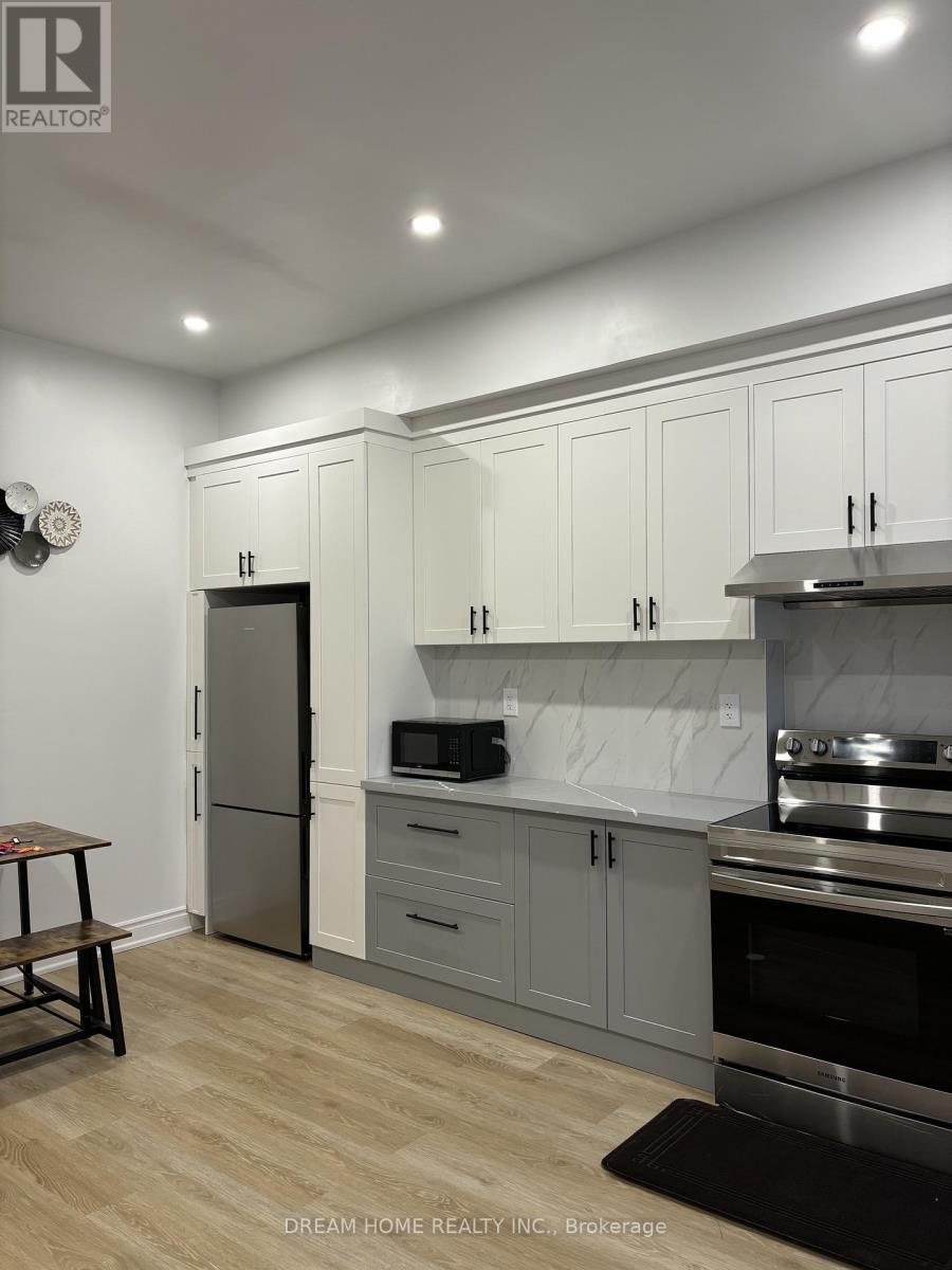 201 - 337 Mutual Street, Toronto, Ontario  M4Y 1X6 - Photo 3 - C12779936