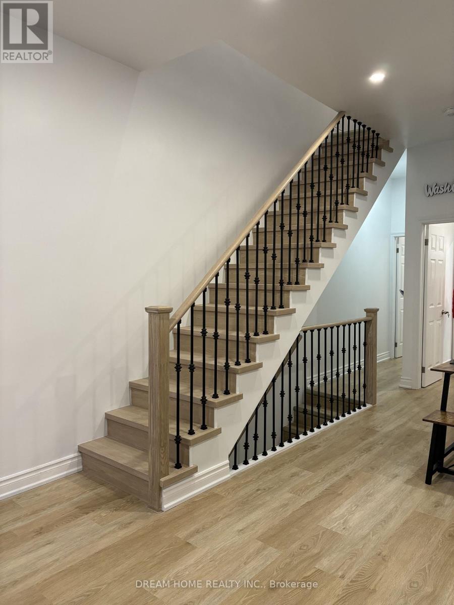 201 - 337 Mutual Street, Toronto, Ontario  M4Y 1X6 - Photo 5 - C12779936