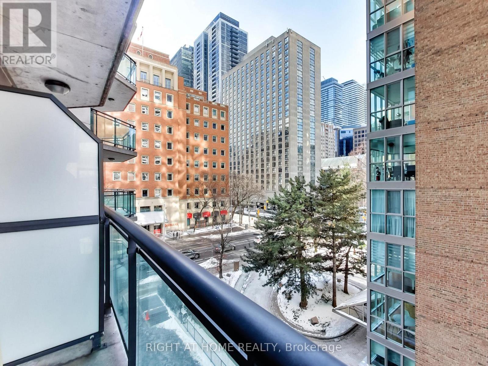 711 - 300 Bloor Street E, Toronto, Ontario  M4W 3Y2 - Photo 34 - C12779962