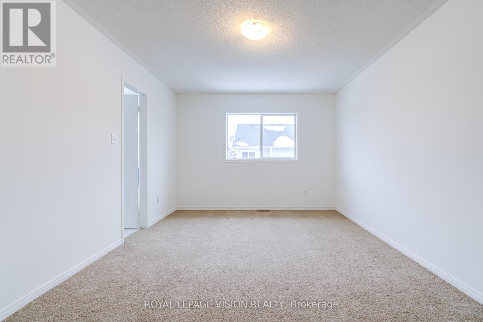 10 Woolf Cres Crescent, Ajax, Ontario  L1S 7N5 - Photo 17 - E12779788