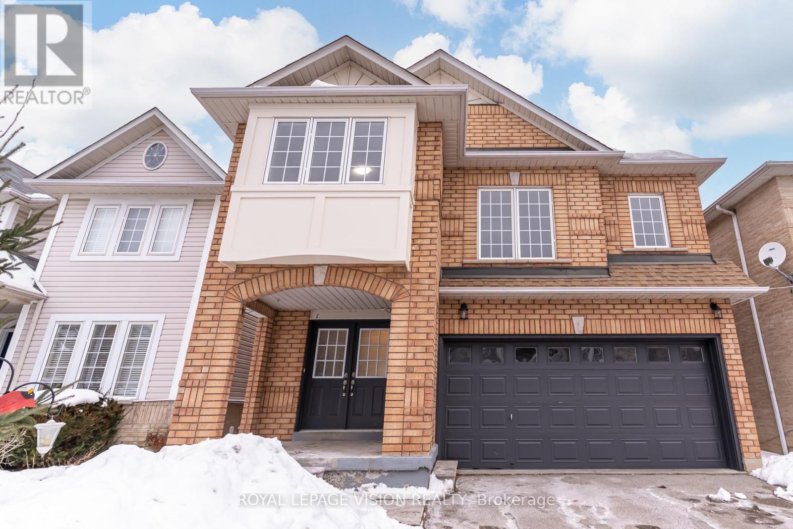 10 Woolf Cres Crescent, Ajax, Ontario  L1S 7N5 - Photo 2 - E12779788