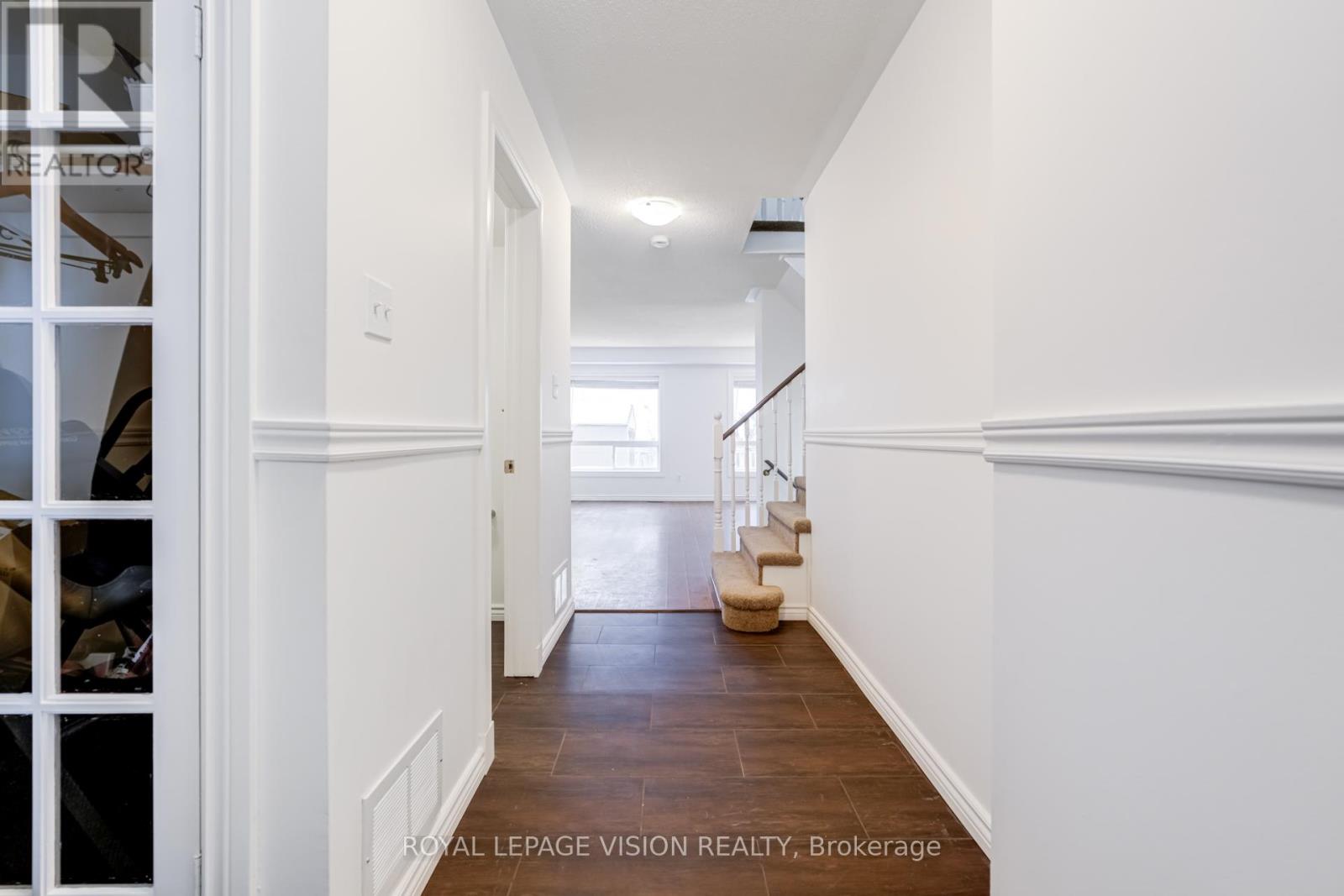 10 Woolf Cres Crescent, Ajax, Ontario  L1S 7N5 - Photo 9 - E12779788