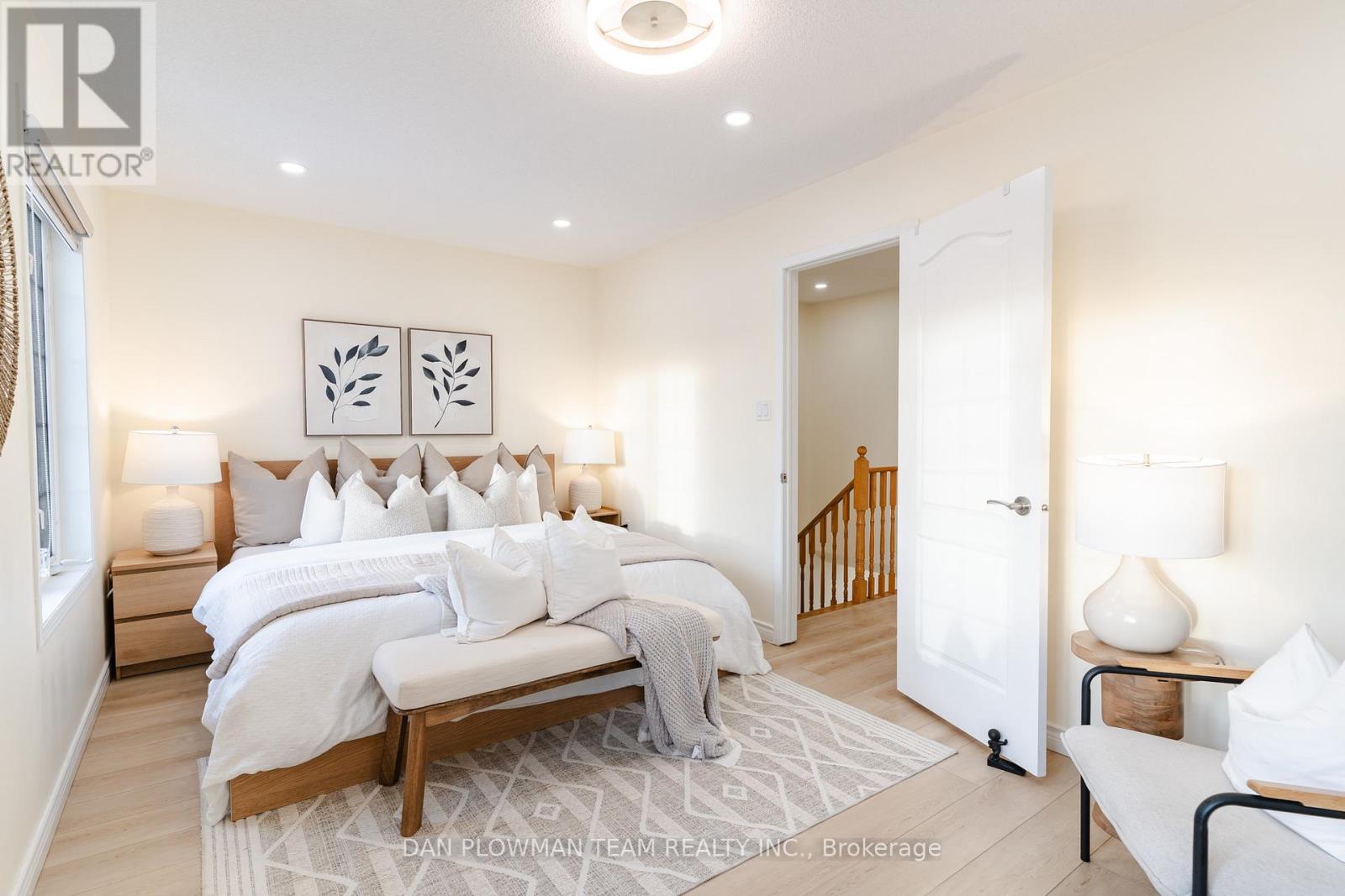 8 Oglevie Drive, Whitby, Ontario  L1R 2Y4 - Photo 18 - E12779932