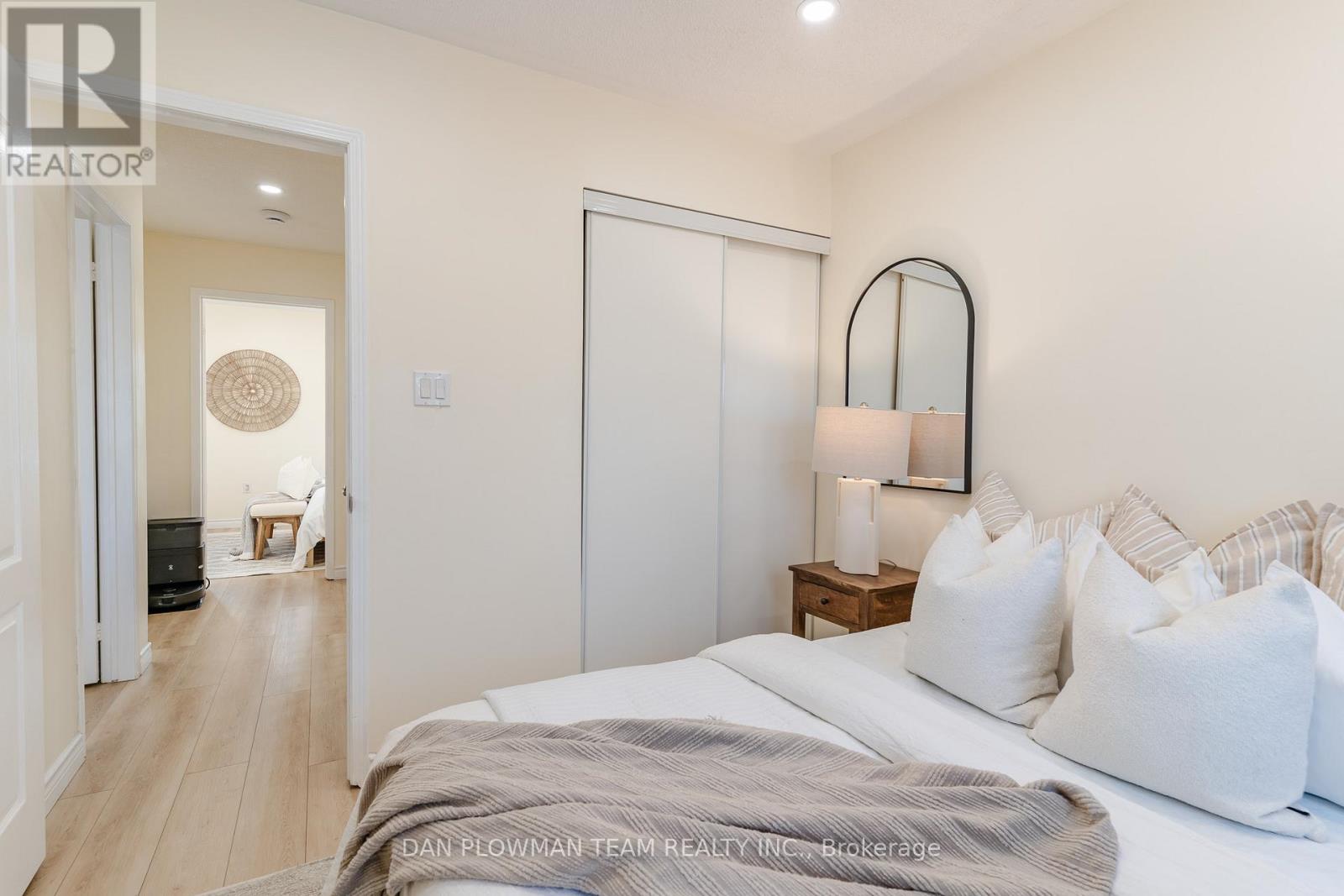 8 Oglevie Drive, Whitby, Ontario  L1R 2Y4 - Photo 22 - E12779932