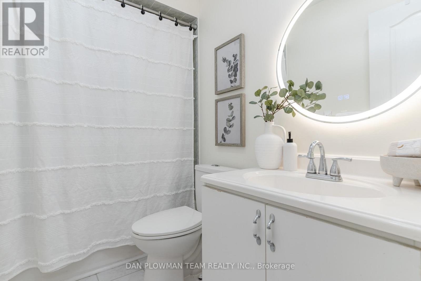 8 Oglevie Drive, Whitby, Ontario  L1R 2Y4 - Photo 25 - E12779932