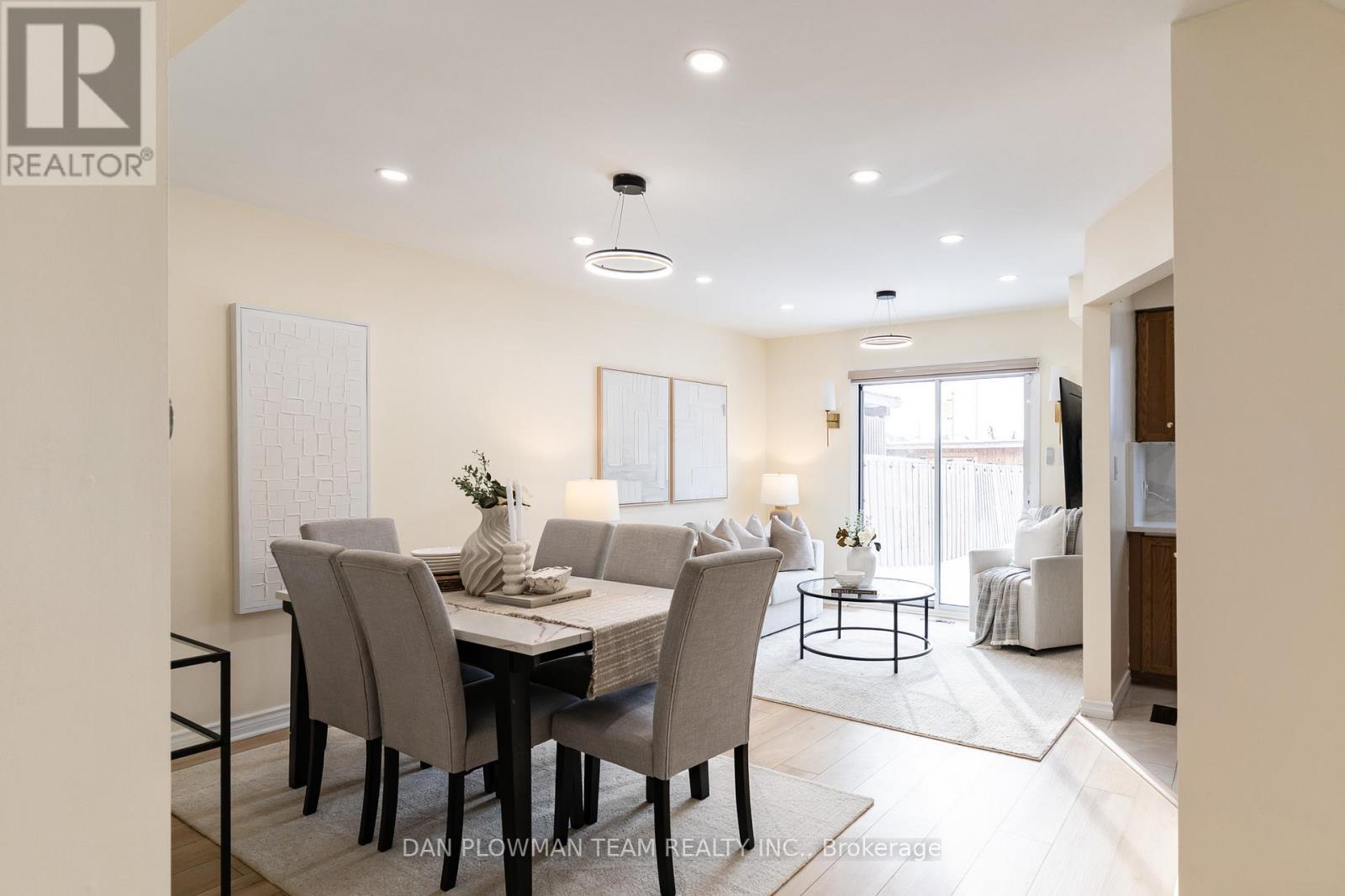 8 Oglevie Drive, Whitby, Ontario  L1R 2Y4 - Photo 6 - E12779932