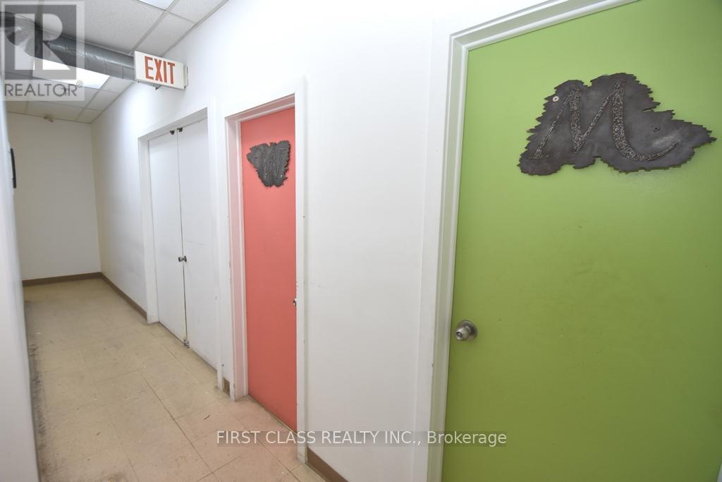 2 - 3 Carlaw Avenue, Toronto, Ontario  M4M 2R6 - Photo 18 - E12779934